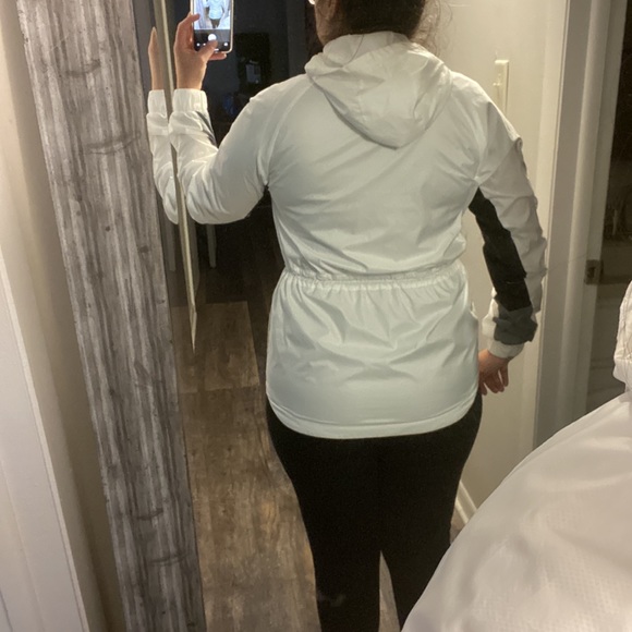 Adidas sporty Rain Jacket - Picture 6 of 12